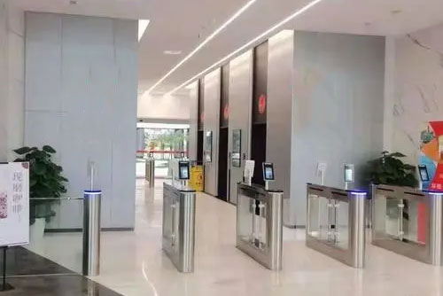 小区访客出入口通行